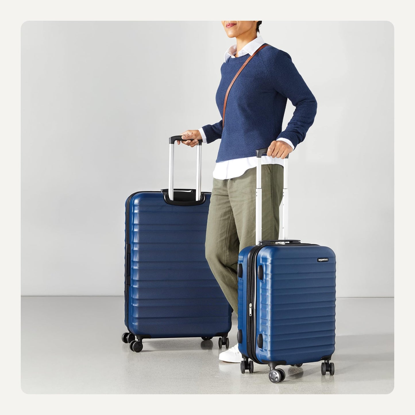Amazon Basics 2-Piece Hardside Luggage Set 21" & 30" Navy Blue